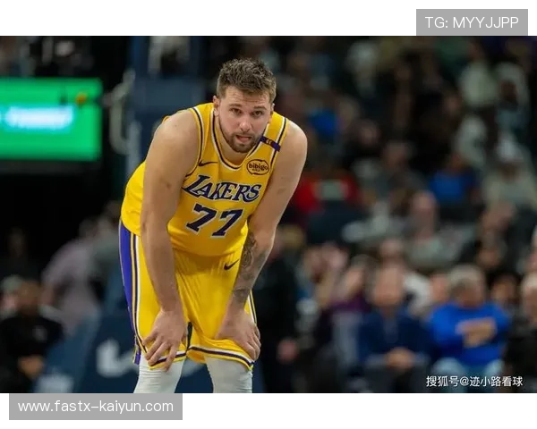 东契奇强调需加强团队配合提升比赛表现助力艾顿发挥最大潜能 东契奇强调需加强团队配合提升比赛表现助力艾顿发挥最大潜能